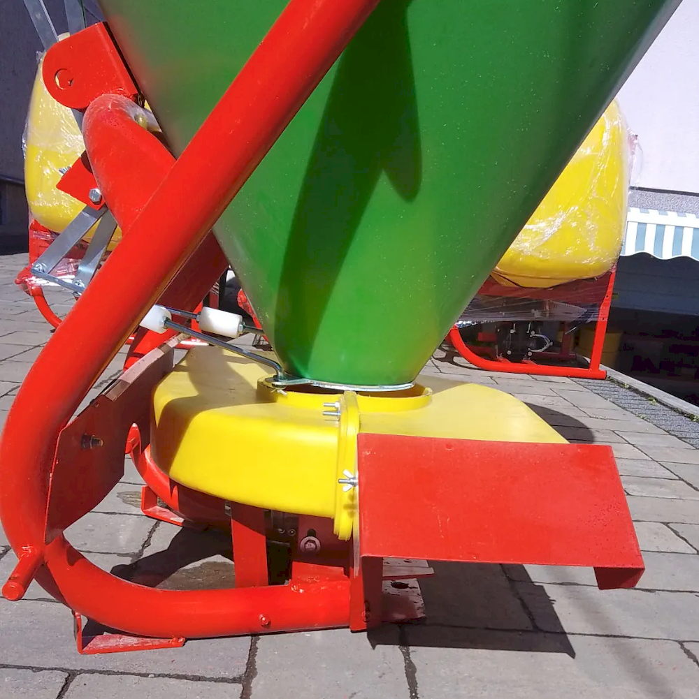 Rasipač voćarski 400L PVC - Slika 2